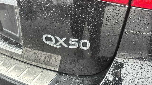 Used 2017 INFINITI QX50 2WD w/ Premium Plus Package image 40