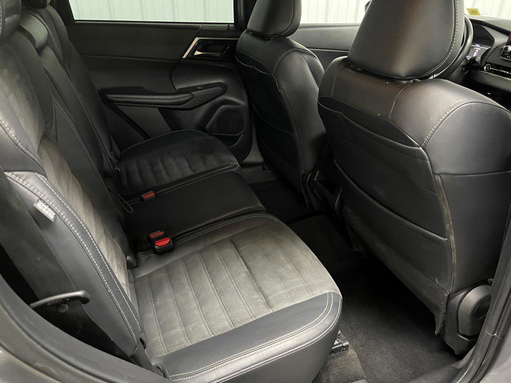 Used 2022 Mitsubishi Outlander SE AWD/4WD image 19