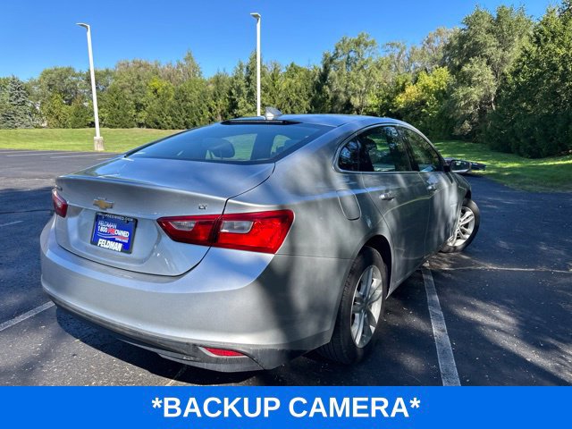 Used 2018 Chevrolet Malibu LT FWD image 4
