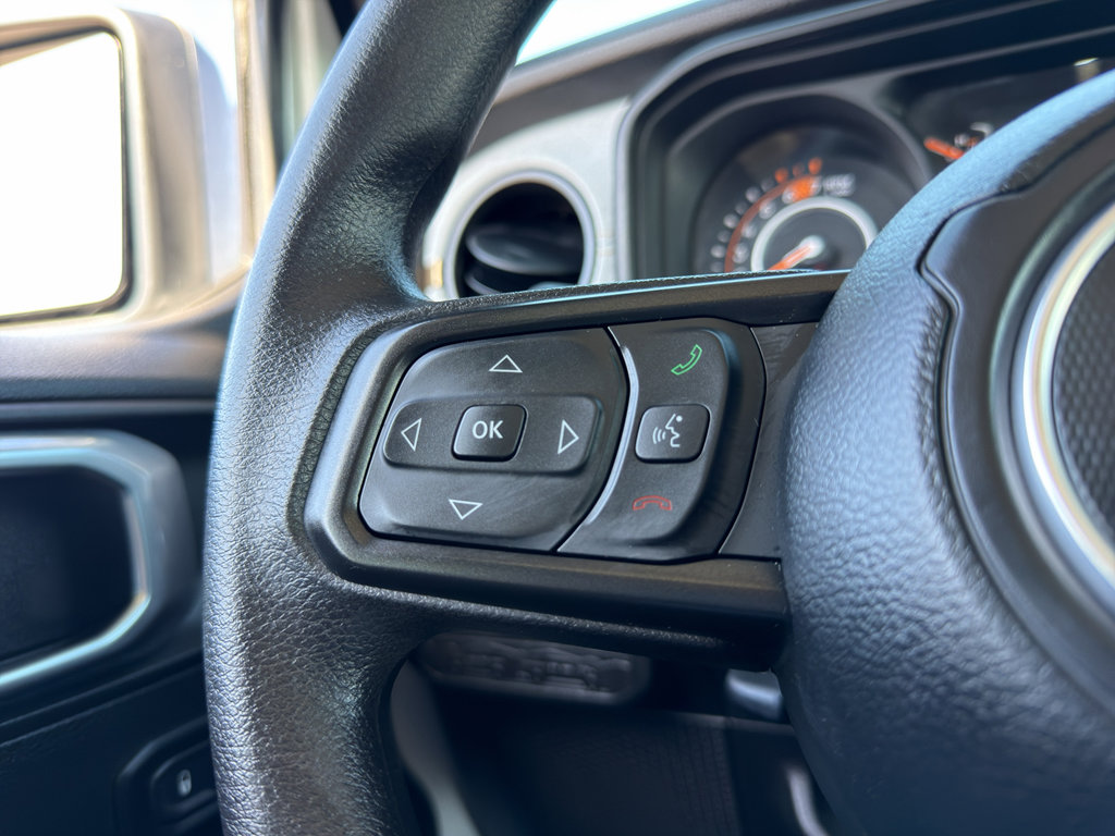 Used 2025 Jeep Wrangler Sport image 14