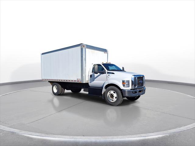 Used 2019 Ford F650 2WD Regular Cab Super Duty image 2