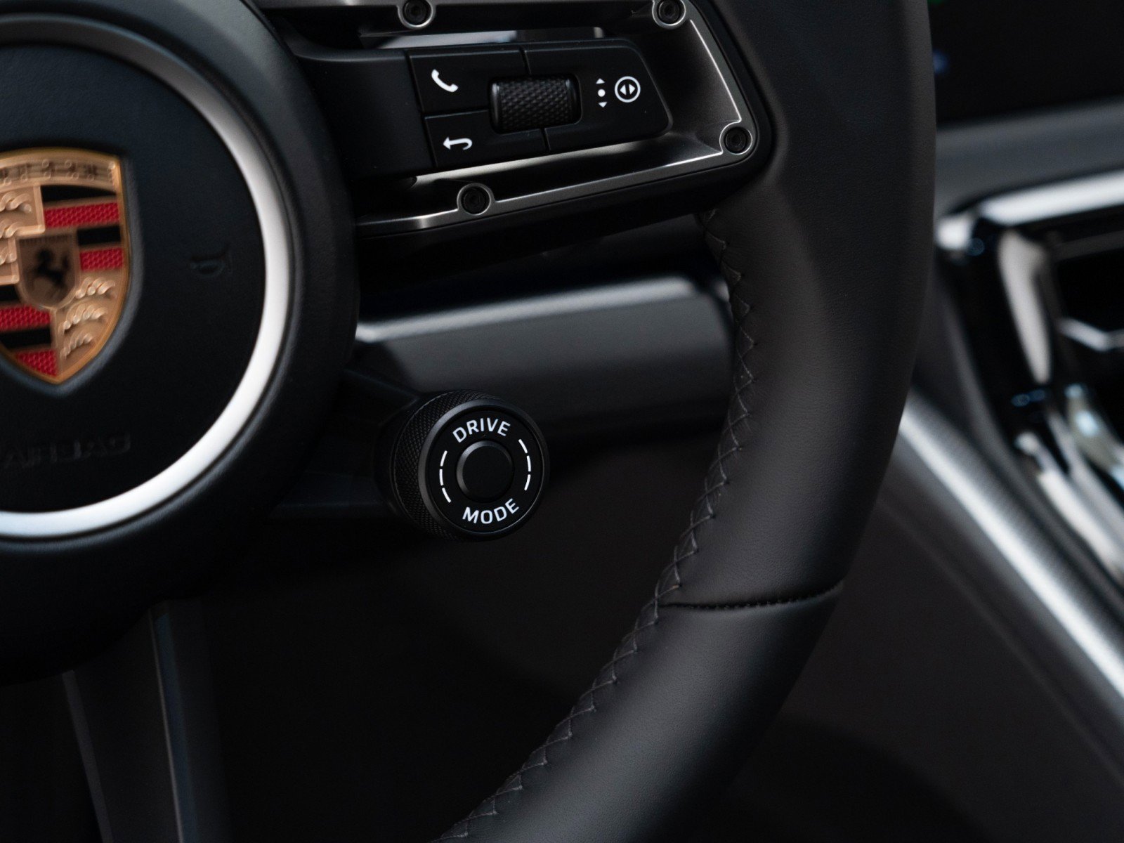 New 2026 Porsche Panamera 4 image 30