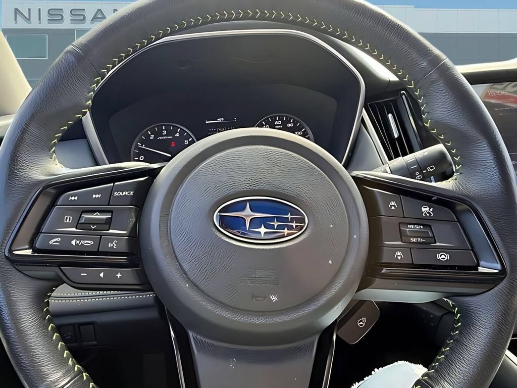 Used 2025 Subaru Outback Onyx Edition AWD/4WD image 14
