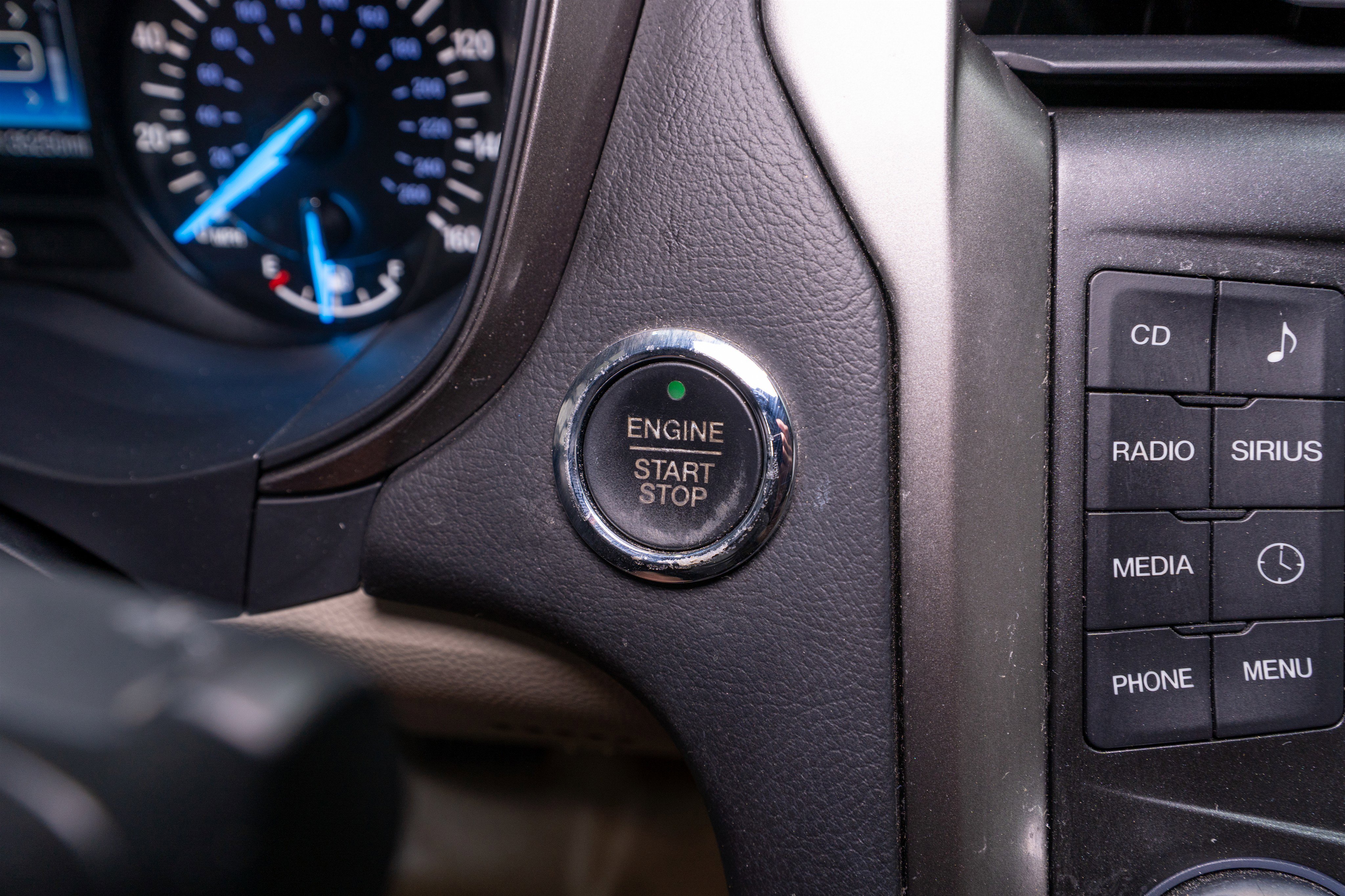 Used 2017 Ford Fusion SE image 25