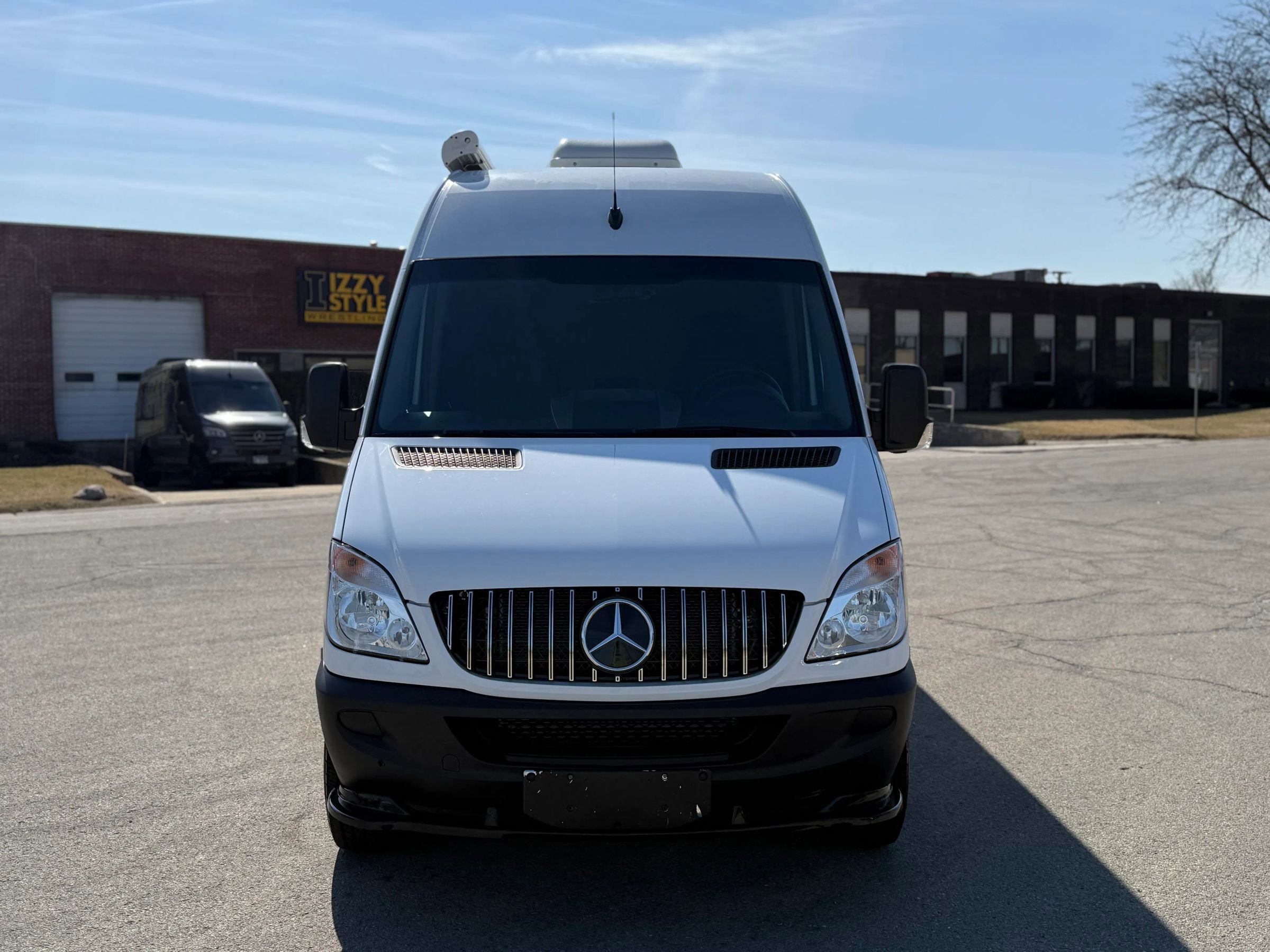 Used 2013 Freightliner Sprinter 2500 image 3