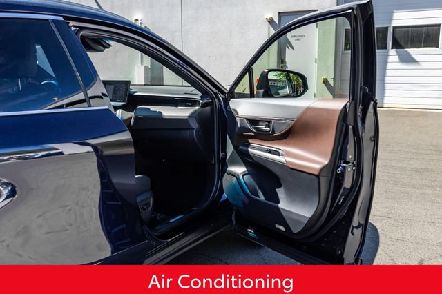 Certified 2021 Toyota Venza Limited w/ Advanced Technology Package AWD/4WD image 18