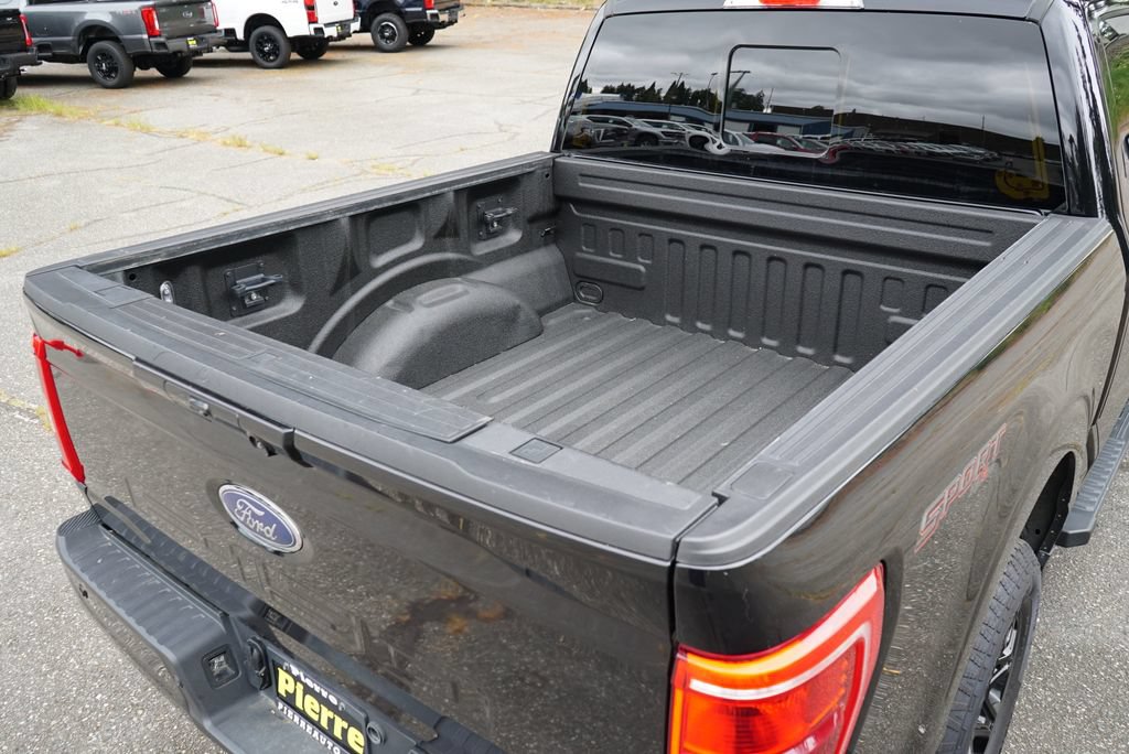 Used 2013 Ford F150 XLT w/ Mid Equipment Group AWD/4WD image 23