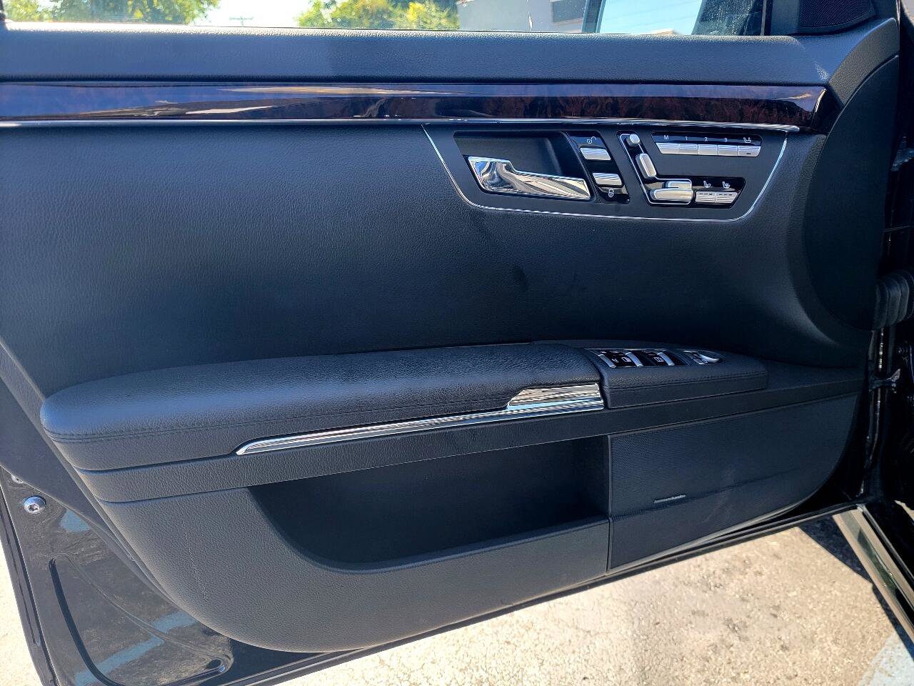 Used 2013 Mercedes-Benz S 550 4MATIC w/ Sport Pkg image 18