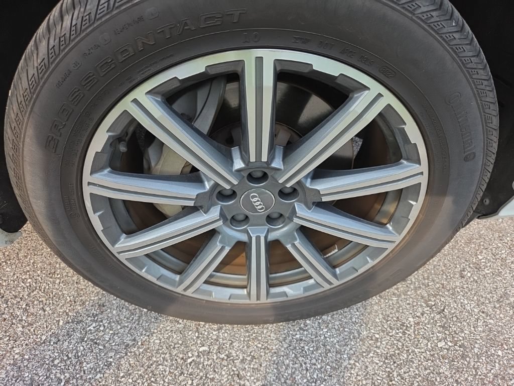 Used 2019 Audi Q7 3.0T Premium Plus AWD/4WD image 38