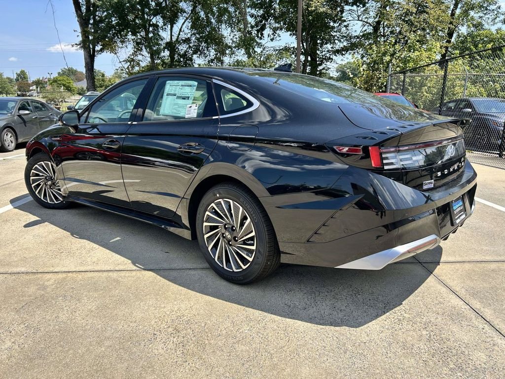New 2026 Hyundai Sonata Limited FWD image 5