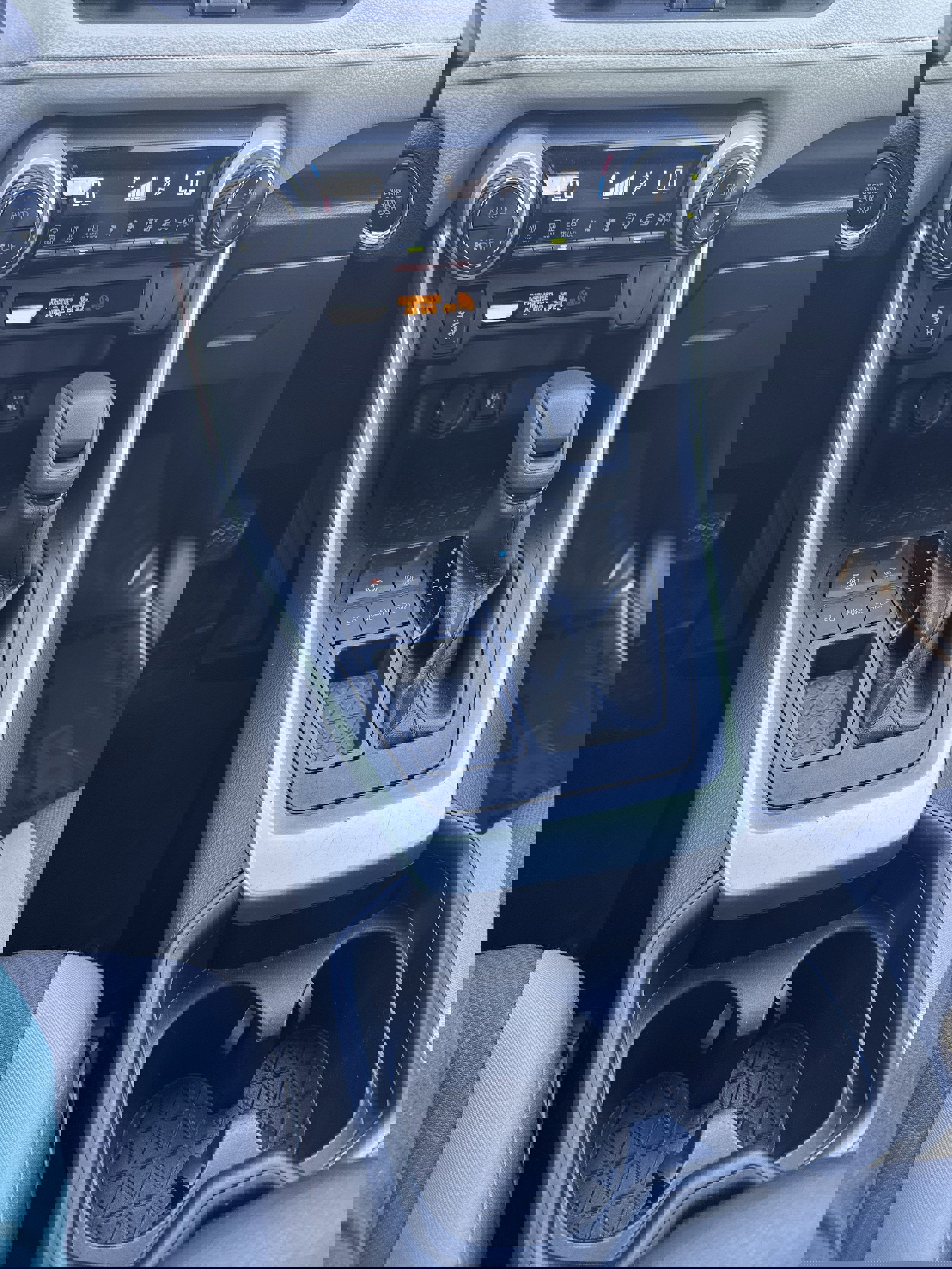 Used 2019 Toyota RAV4 XLE image 14