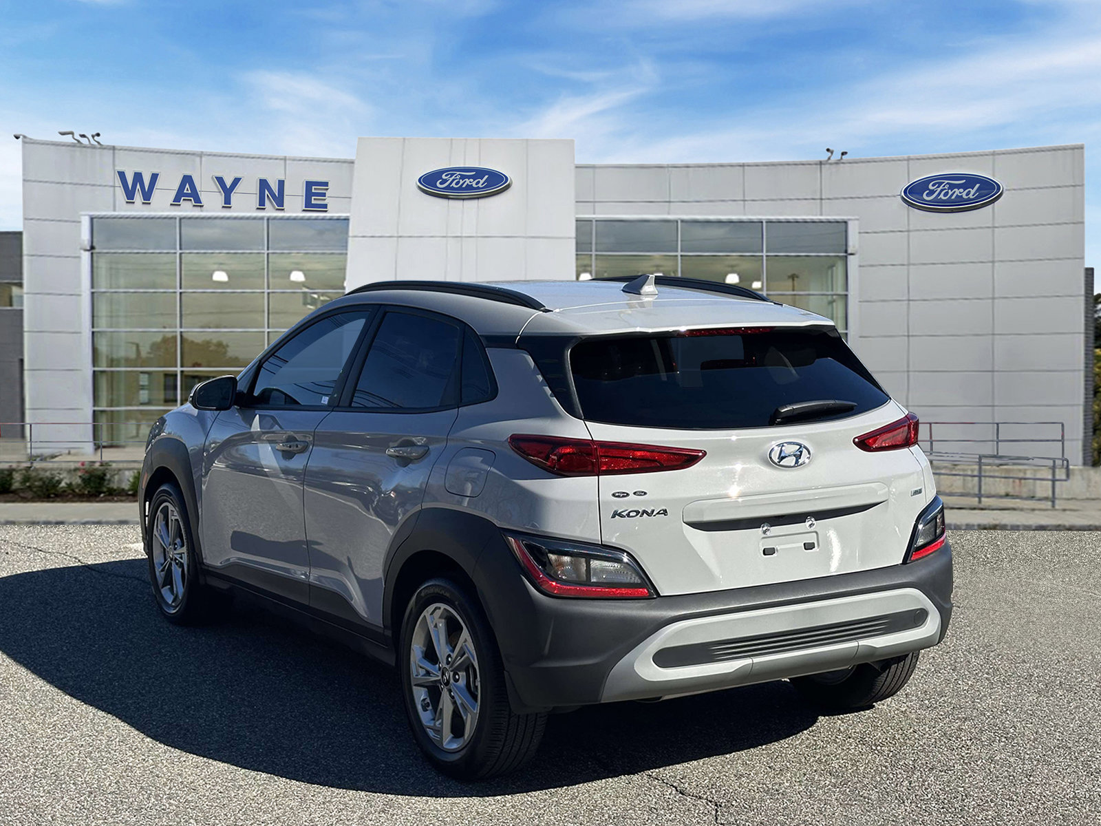 Used 2023 Hyundai Kona SEL image 4