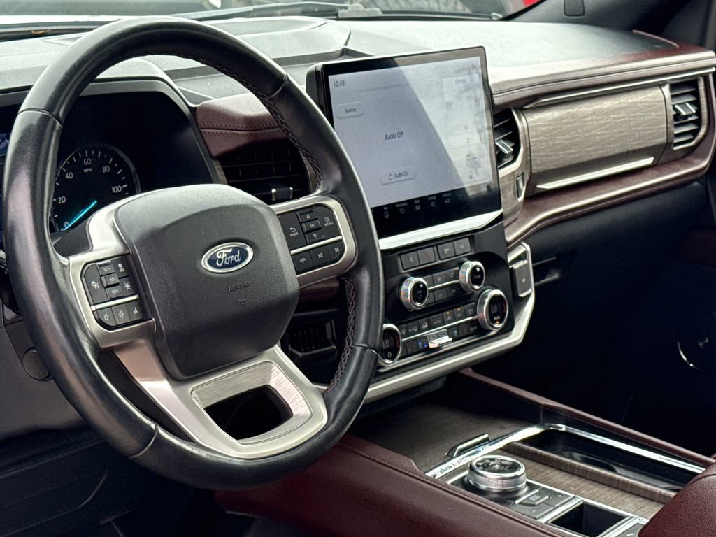 Used 2024 Ford Expedition Limited image 19