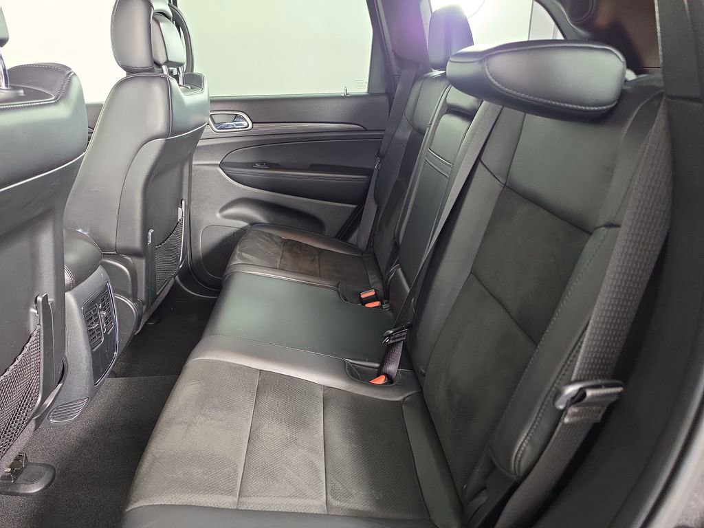 Used 2019 Jeep Grand Cherokee Laredo w/ Laredo X Package AWD/4WD image 30