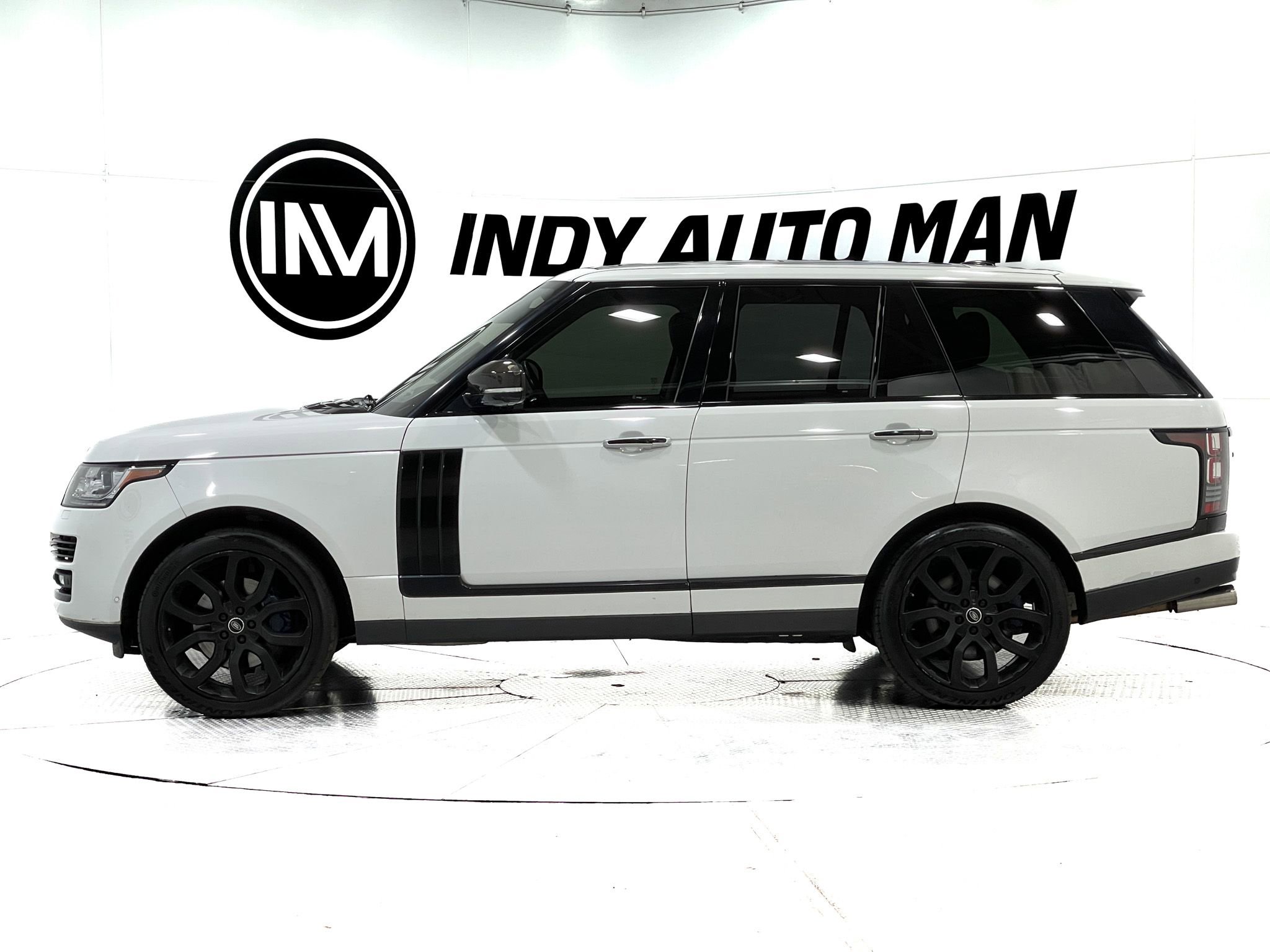 Used 2015 Land Rover Range Rover Supercharged AWD/4WD image 7