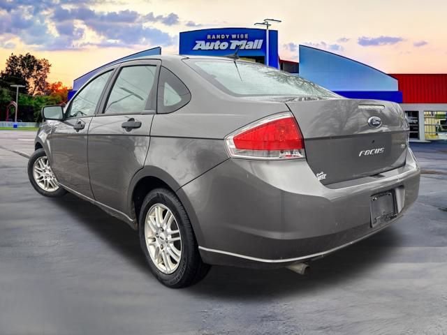 Used 2009 Ford Focus SE image 4