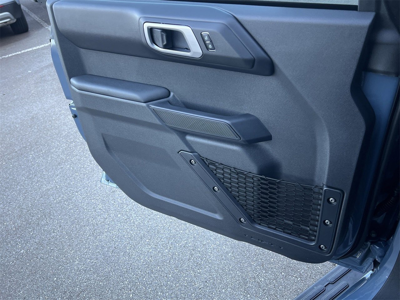 New 2025 Ford Bronco Outer Banks w/ Sasquatch Package image 17