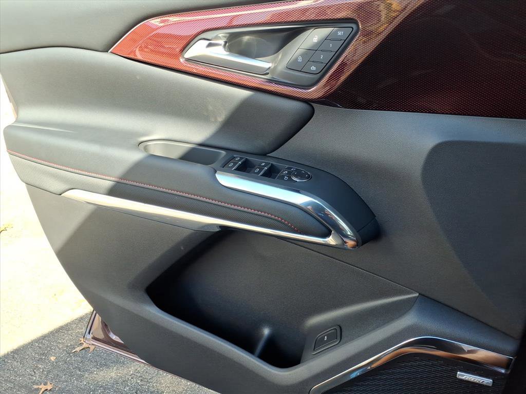 New 2026 Chevrolet Traverse RS w/ LPO, Floor Liner Package image 10