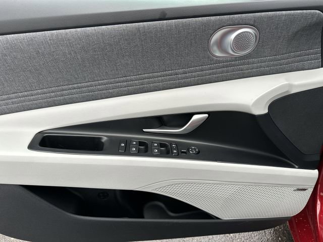 New 2026 Hyundai Elantra Limited image 36
