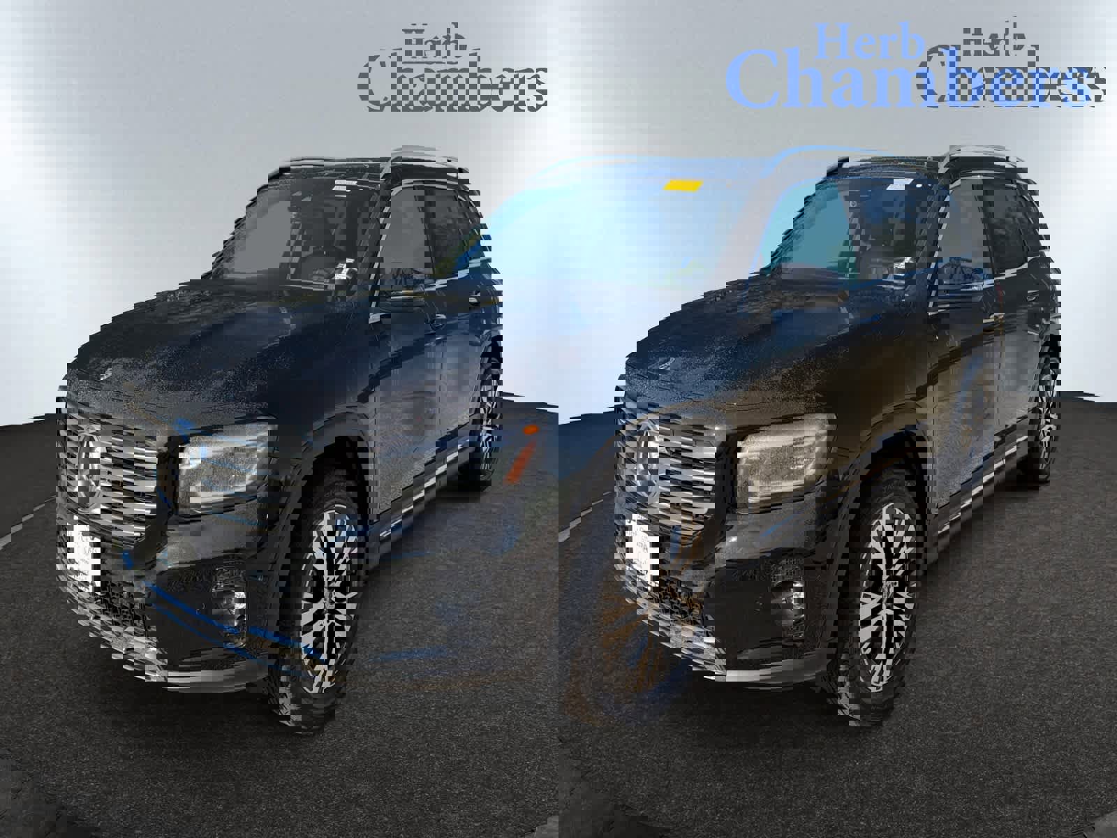 Used 2024 Mercedes-Benz GLB 250 4MATIC image 14