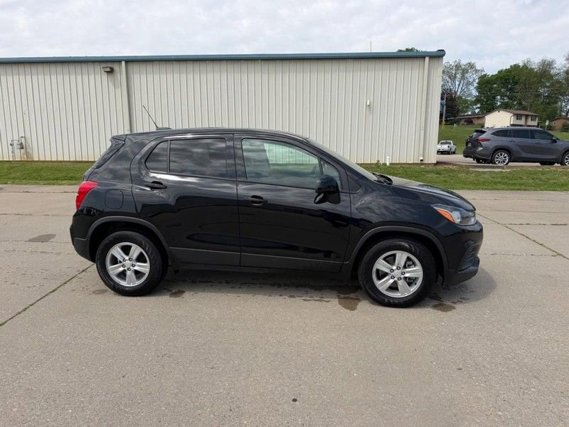 Used 2022 Chevrolet Trax LS w/ Tint and Cruise Package image 2