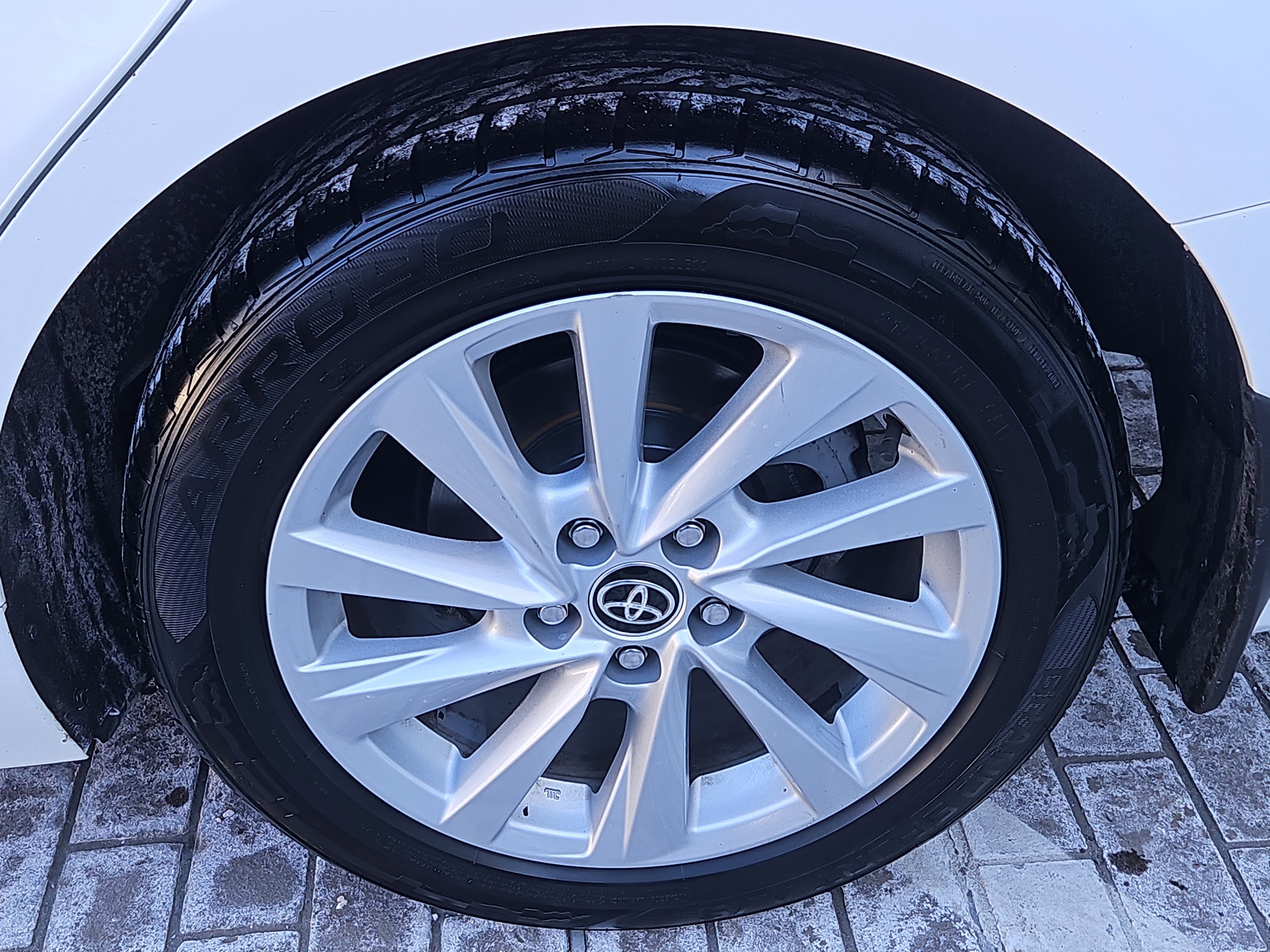 Used 2022 Toyota Camry LE image 21