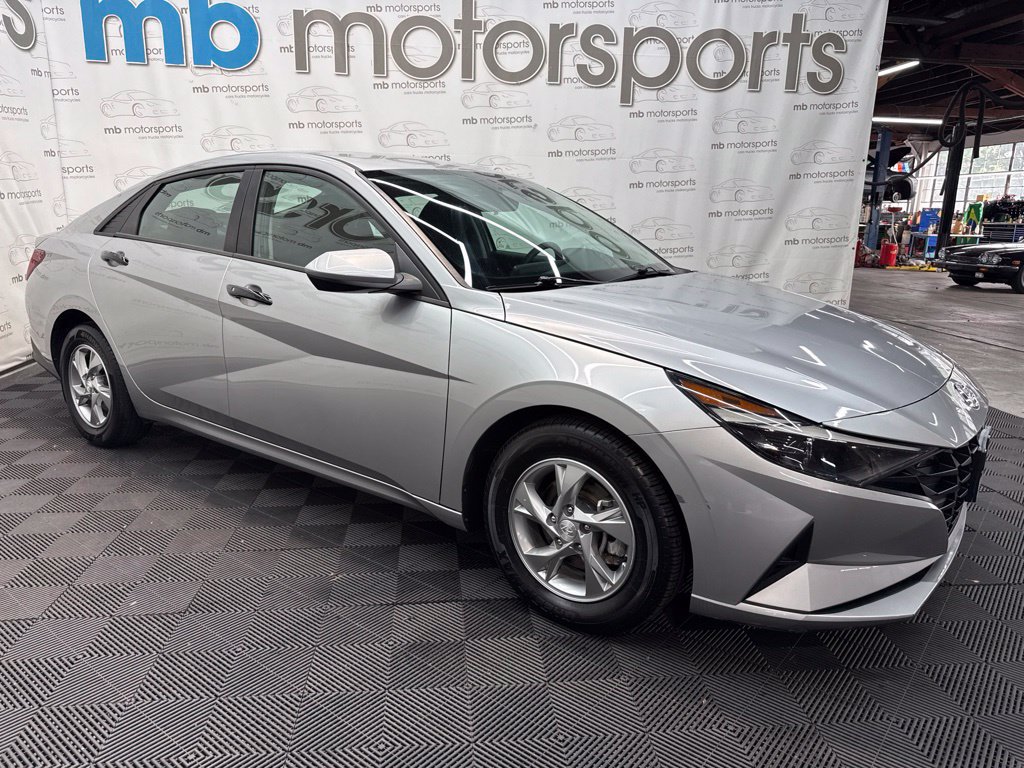 Used 2021 Hyundai Elantra SE FWD image 9