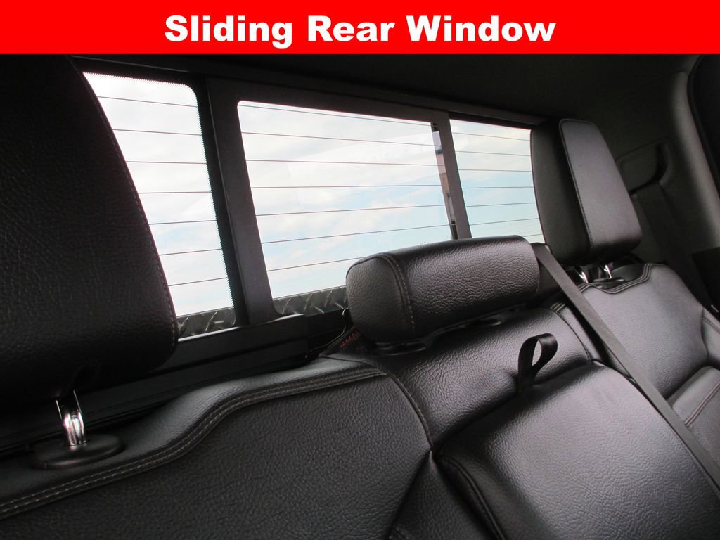 Used 2023 GMC Sierra 2500 Denali w/ Denali Ultimate Package image 28