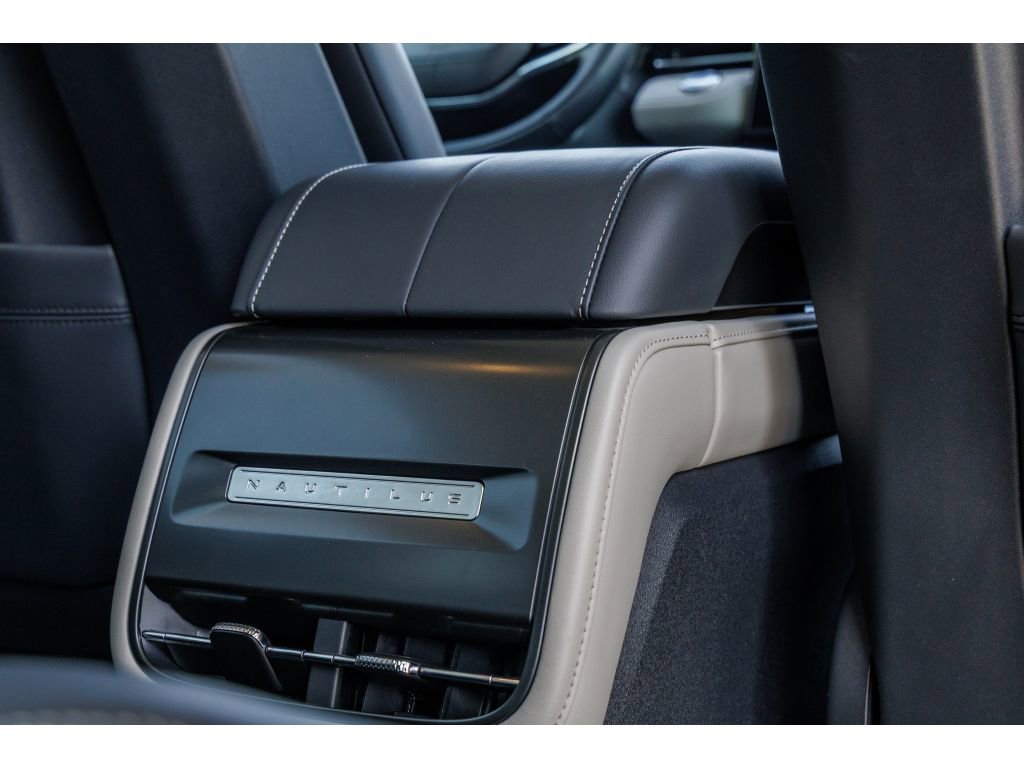 Used 2024 Lincoln Nautilus Reserve image 14