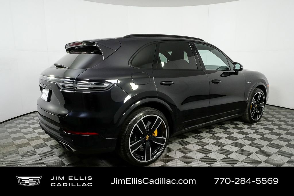 Used 2021 Porsche Cayenne Turbo S w/ Premium Package Plus image 32