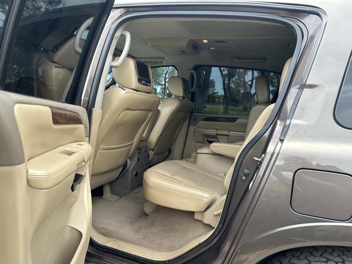 Used 2013 Nissan Armada Platinum image 21