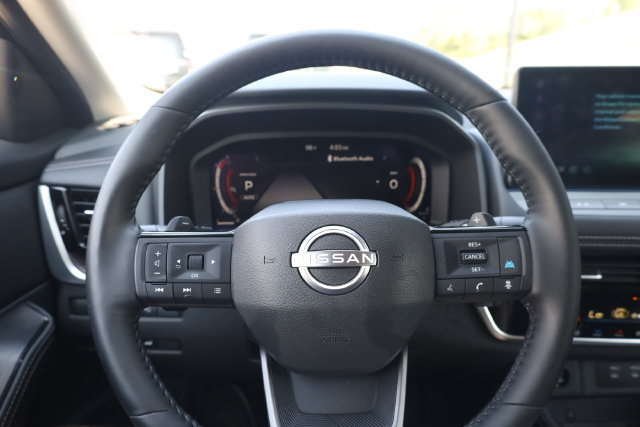 Certified 2025 Nissan Rogue Platinum w/ Platinum Premium Package AWD/4WD image 17
