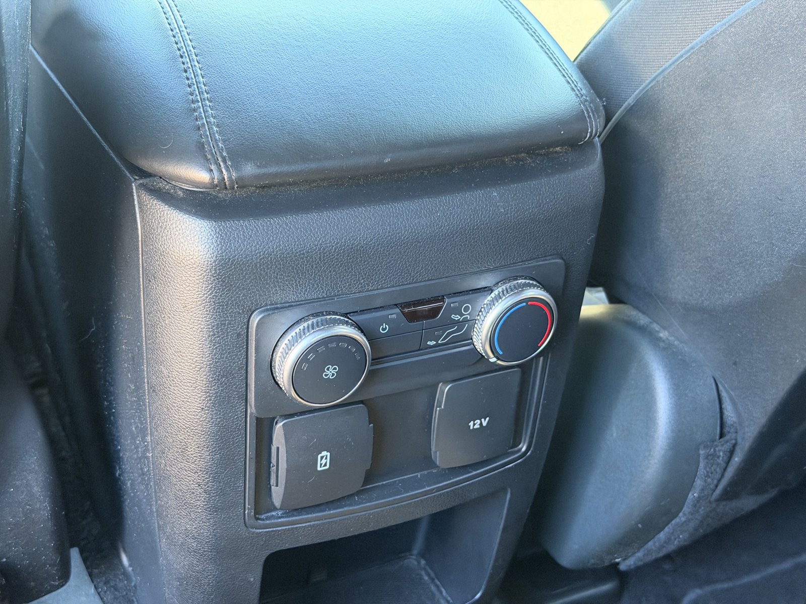 Used 2020 Ford Explorer XLT RWD image 31