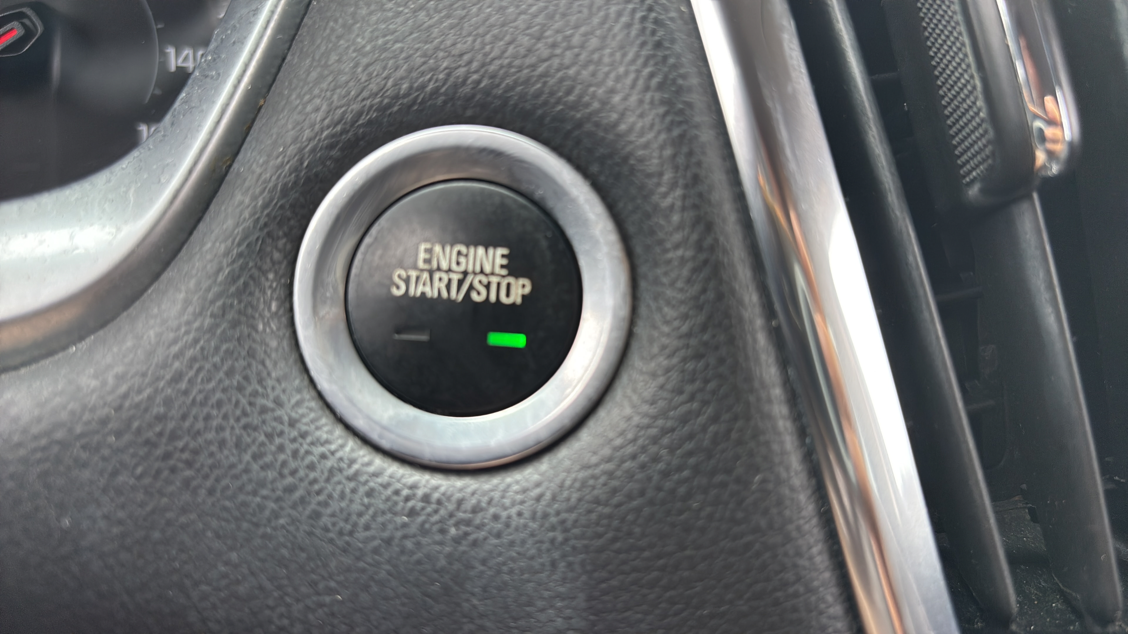 Used 2018 Chevrolet Traverse LT FWD image 22
