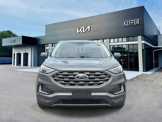 Used 2023 Ford Edge Titanium AWD/4WD image 3
