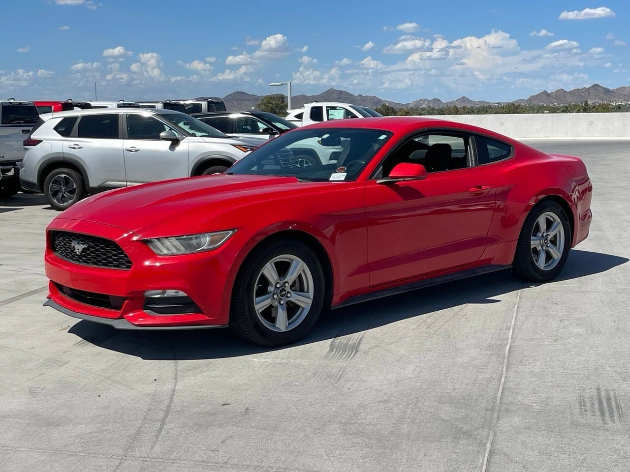 Used 2016 Ford Mustang Coupe RWD image 4