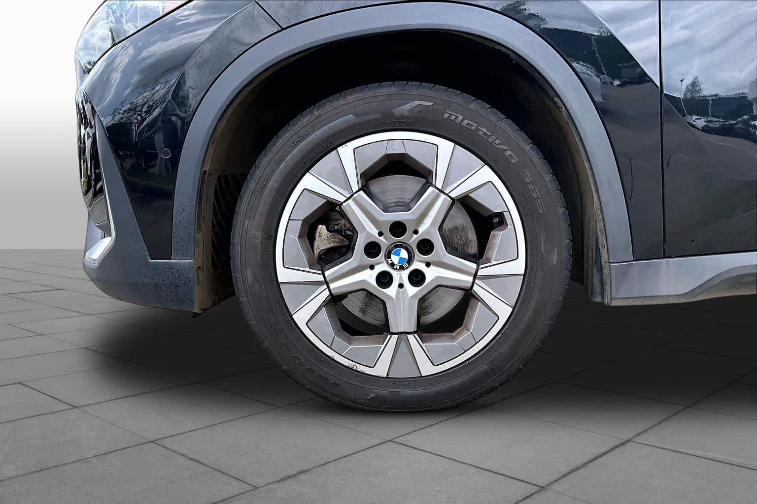 Used 2023 BMW X1 xDrive28i AWD/4WD image 10