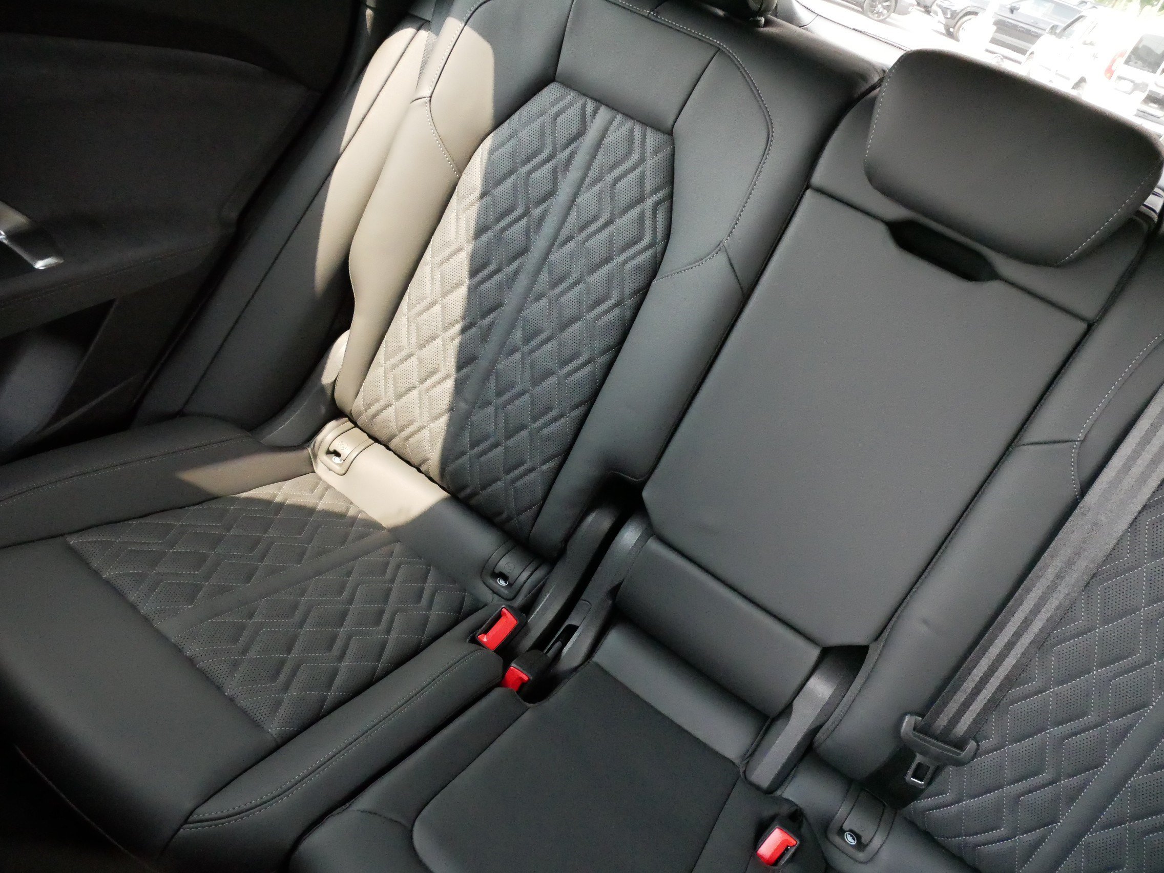 Used 2026 Audi SQ5 Premium Plus AWD/4WD image 12