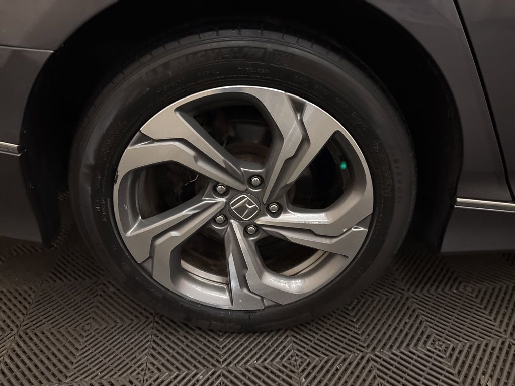 Used 2018 Honda Accord EX image 23