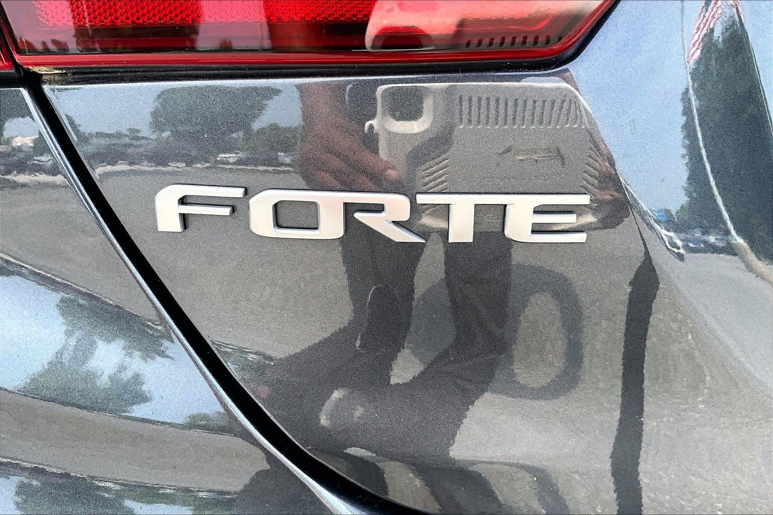 Used 2022 Kia Forte GT-Line w/ GT-Line Premium Package FWD image 10