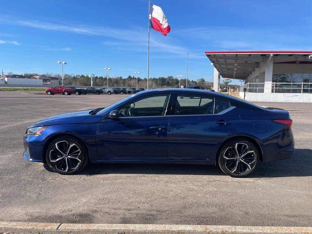 Used 2024 Nissan Altima 2.5 SR image 5