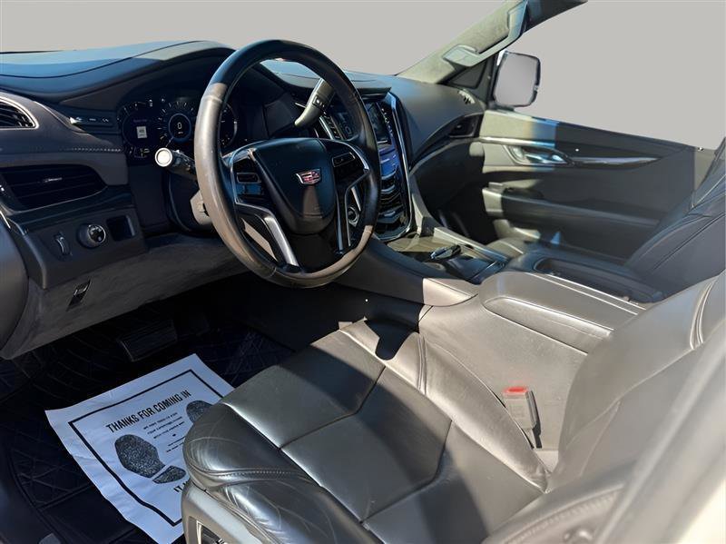 Used 2016 Cadillac Escalade Platinum image 16