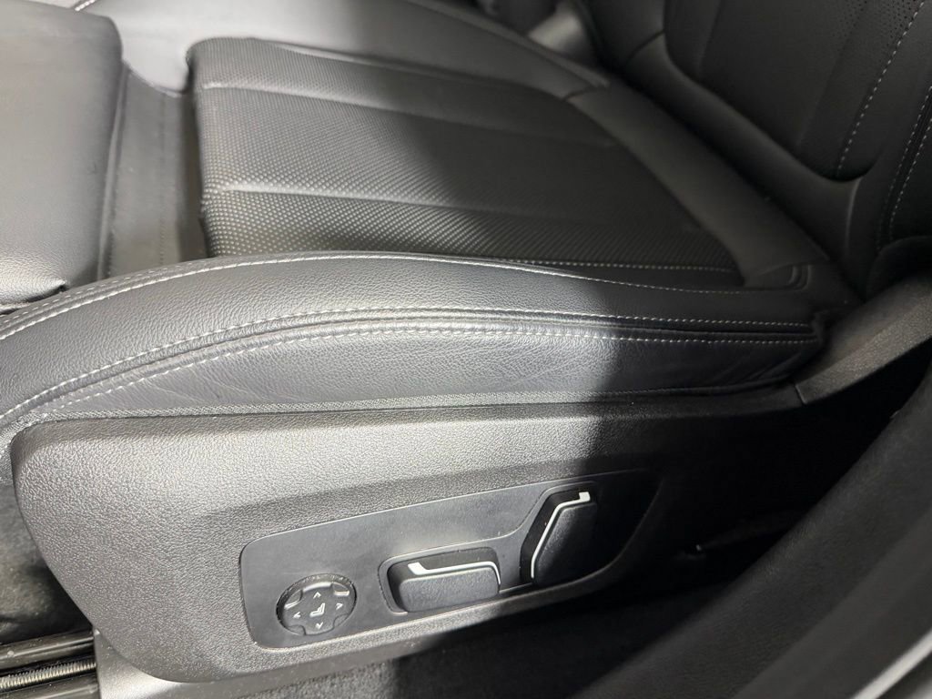 Used 2025 BMW X4 xDrive30i image 23