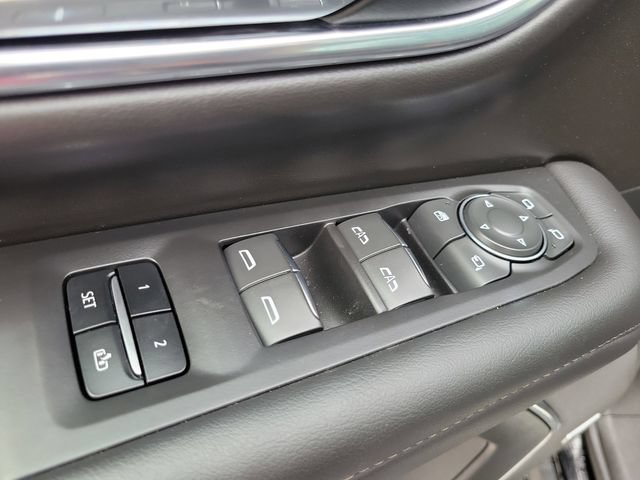 Used 2024 Chevrolet Suburban High Country AWD/4WD image 24