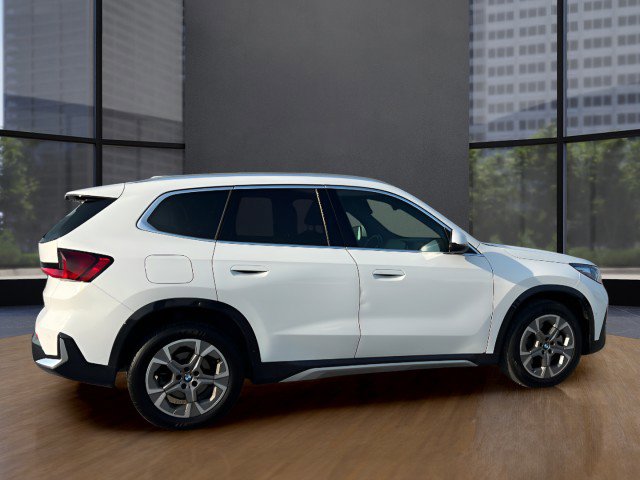 Used 2025 BMW X1 xDrive28i image 17