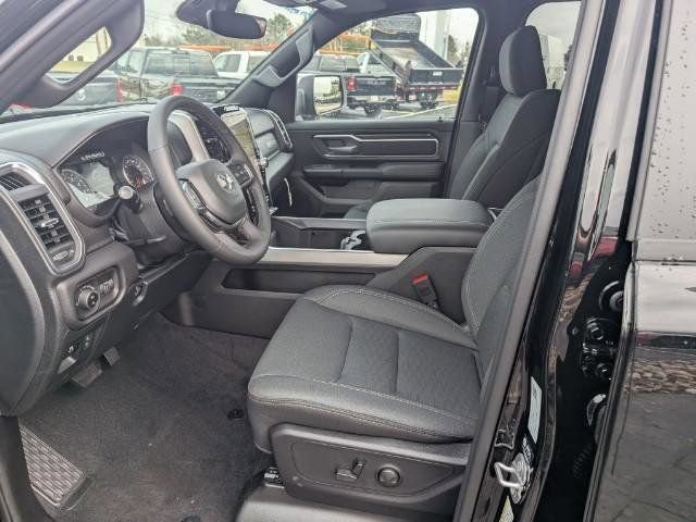 New 2026 RAM 1500 Big Horn AWD/4WD image 17