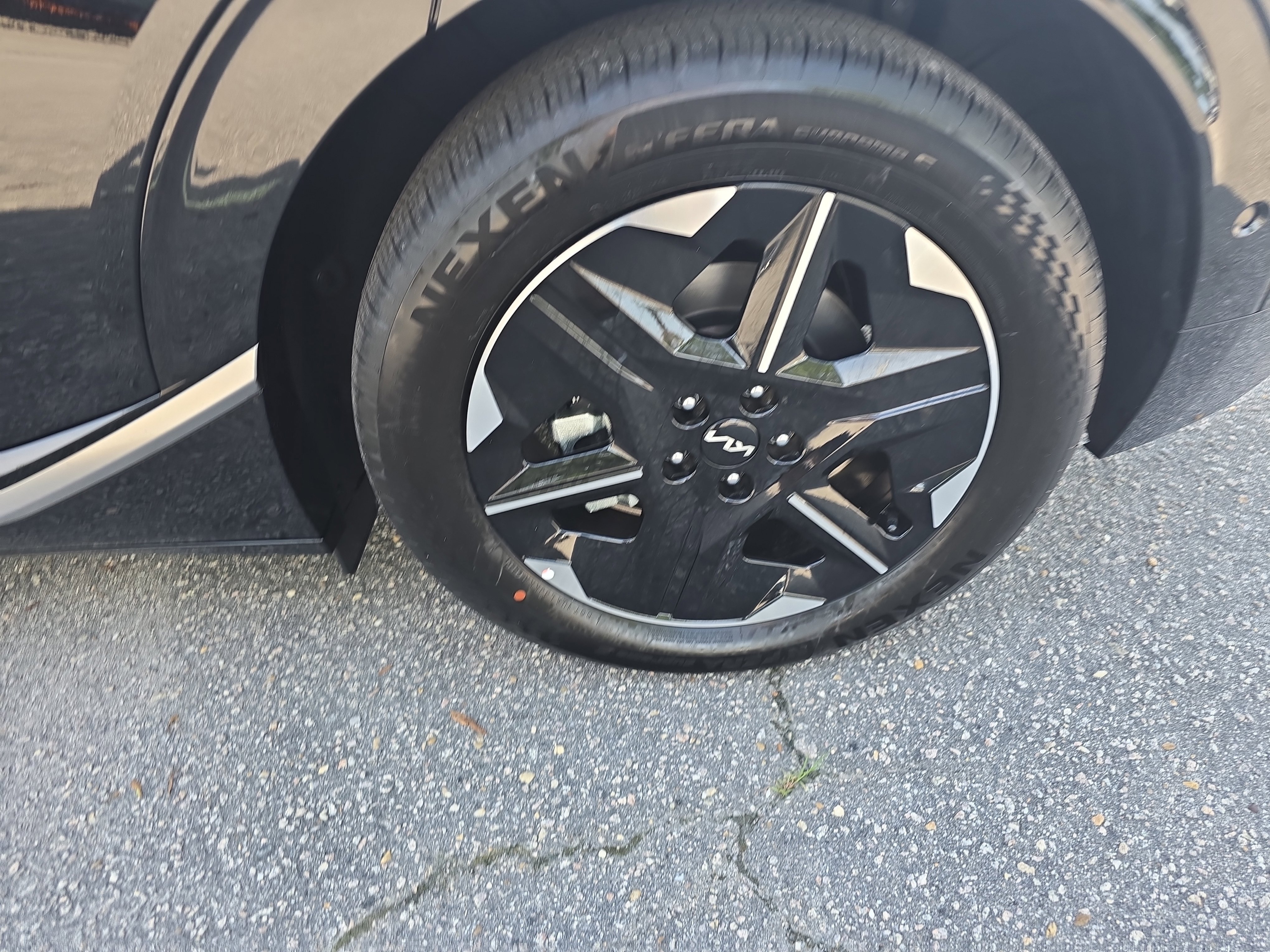 New 2025 Kia EV6 Wind image 29