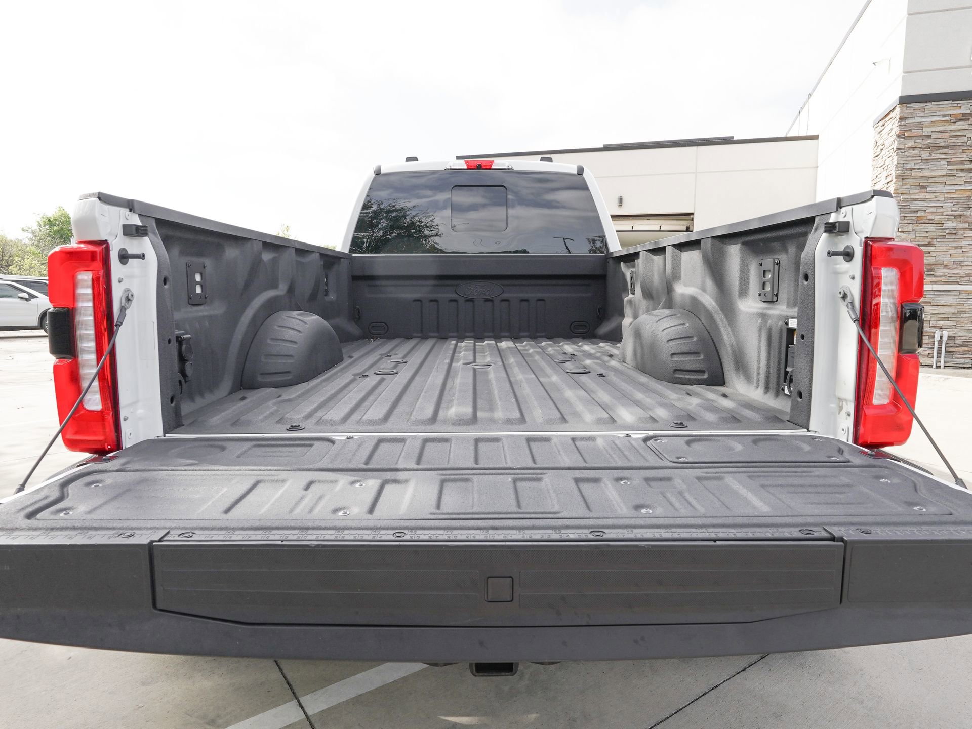 Used 2025 Ford F450 King Ranch w/ Snow Plow/Camper Package image 5