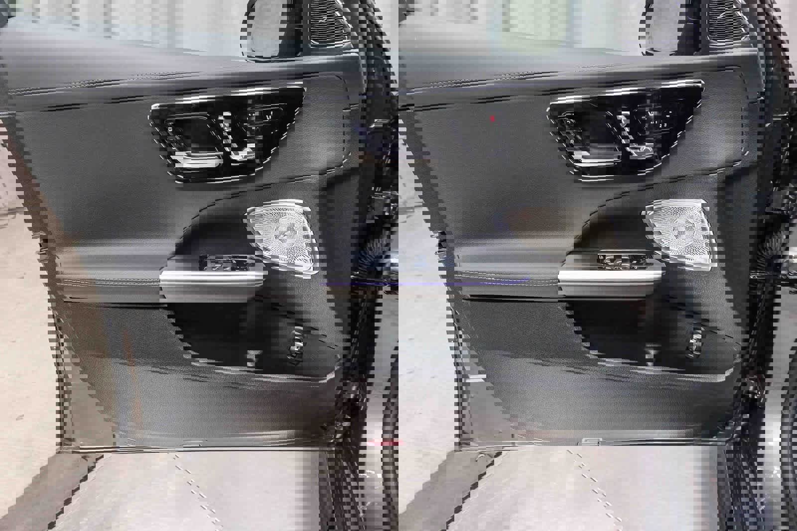 Used 2025 Mercedes-Benz C 43 AMG 4MATIC Sedan image 20