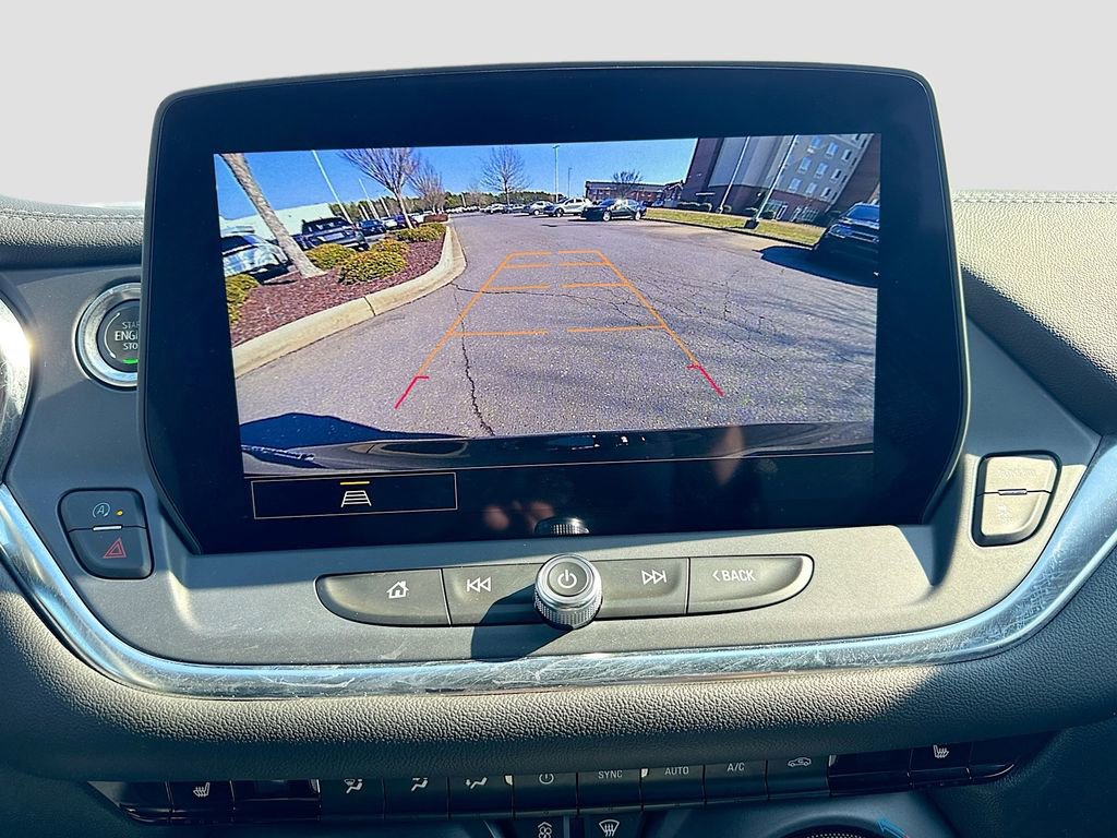 Used 2025 Chevrolet Blazer LT image 16